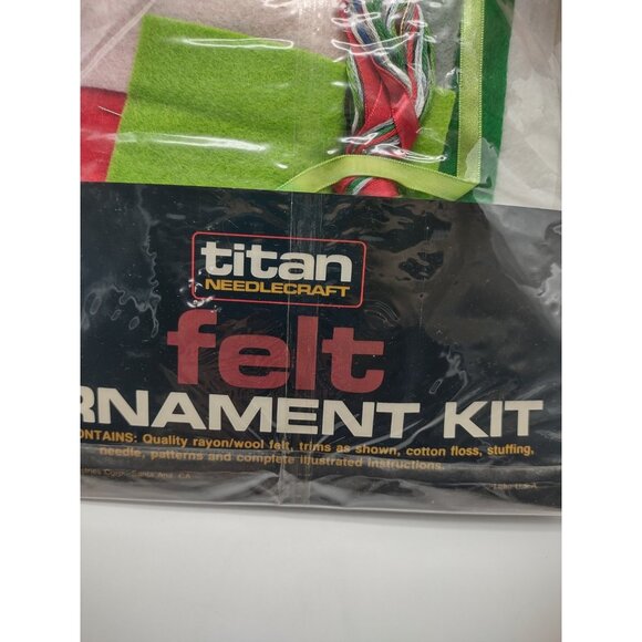 Vintage Sealed 1980s Titan Needlecraft Christmas Cats Felt Ornament Kit No. 471 - Picture 6 of 16